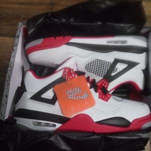 Jordan 4 Fire Red